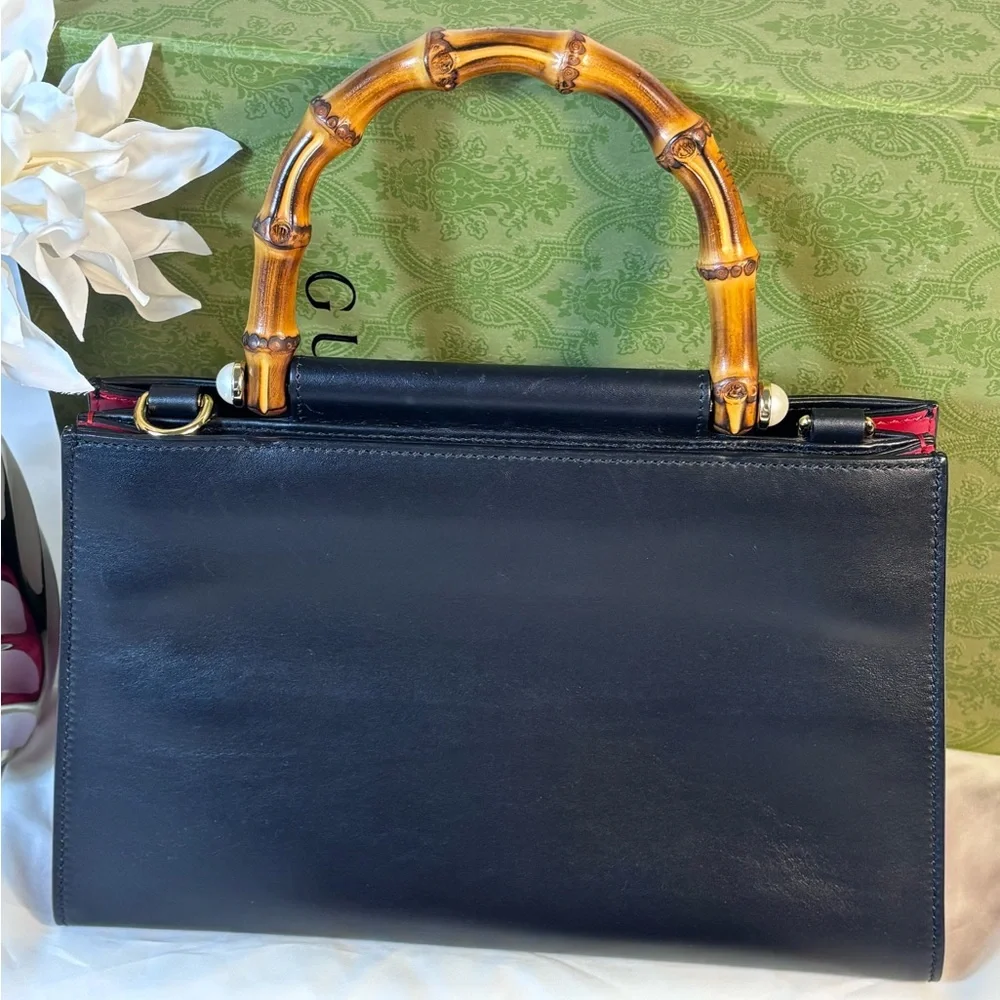 Gorgeous Gucci Nymphaea Top Handle Bamboo Black - Picture 2 of 16